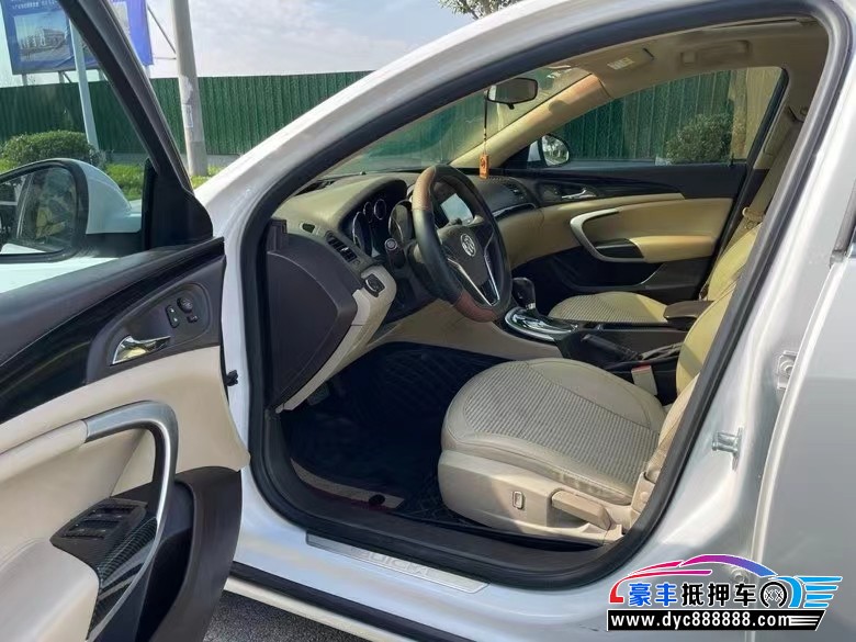 16年别克君威轿车抵押车出售