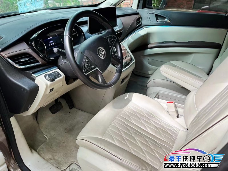 22年别克GL8轿车抵押车出售