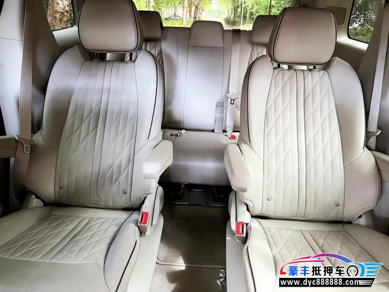 22年别克GL8轿车抵押车出售