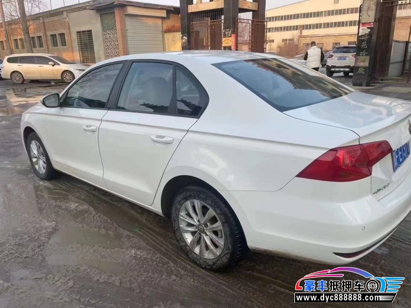 17年大众宝来轿车抵押车出售