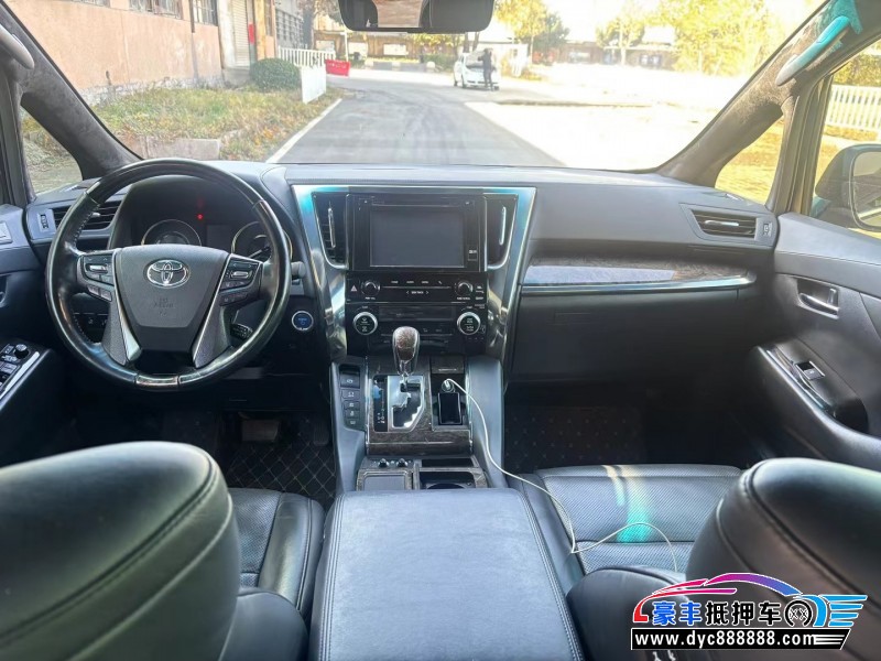 19年丰田威尔法轿车抵押车出售