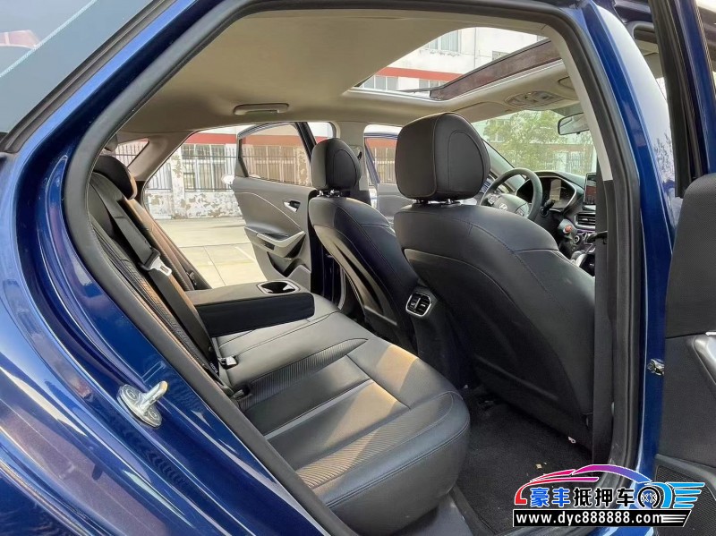 20年现代菲斯塔轿车抵押车出售