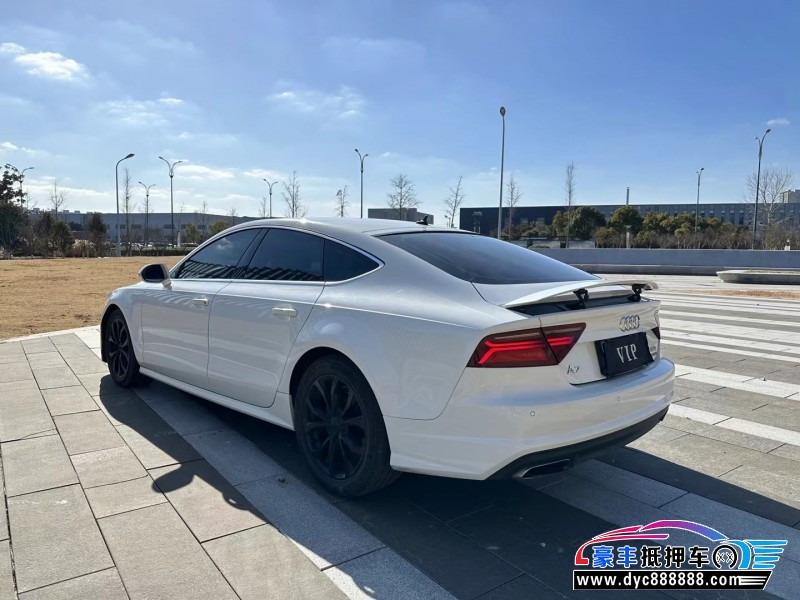 16年奥迪A7轿车抵押车出售