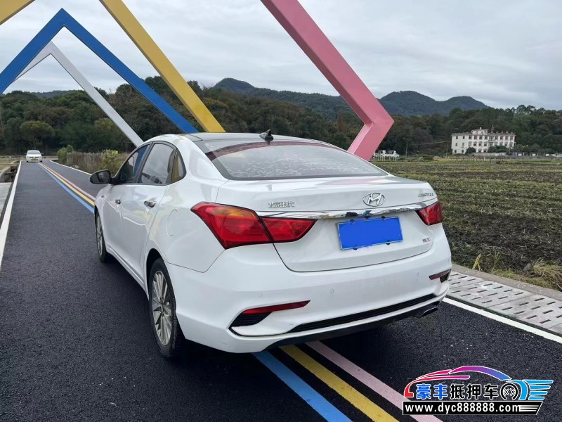 17年现代名图轿车抵押车出售