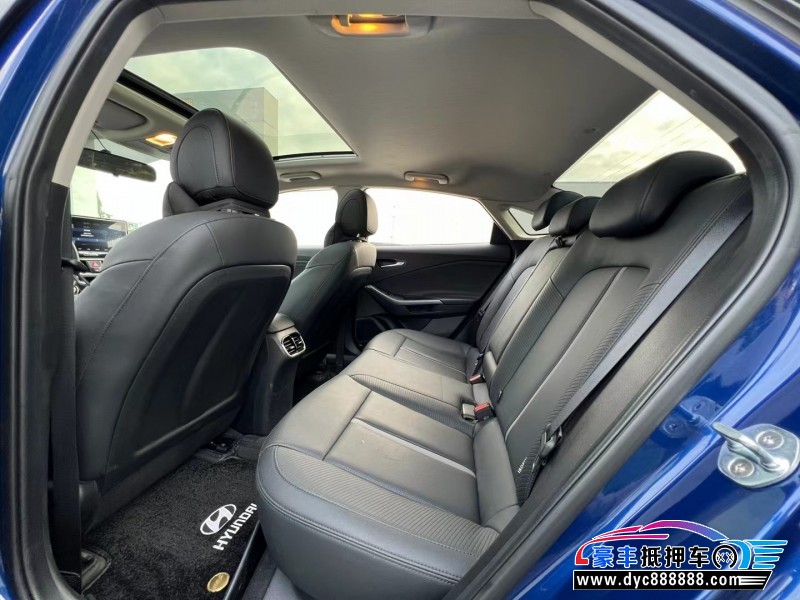 21年现代菲斯塔轿车抵押车出售