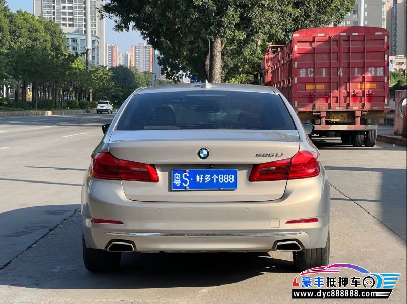 20年宝马5系轿车抵押车出售