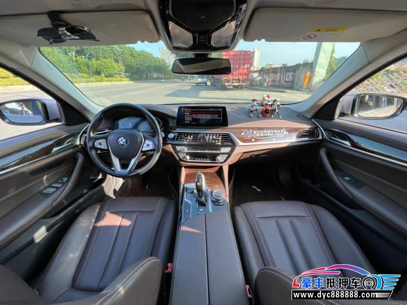 20年宝马5系轿车抵押车出售