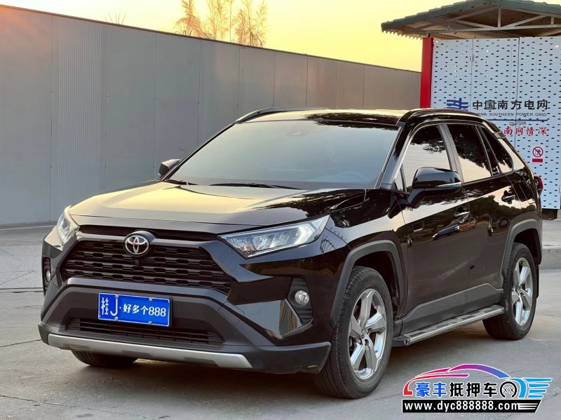 21年丰田RAV4荣放轿车抵押车出售