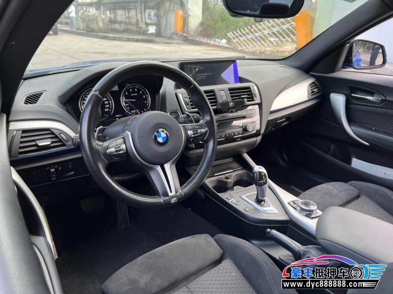 16年宝马2系轿车抵押车出售