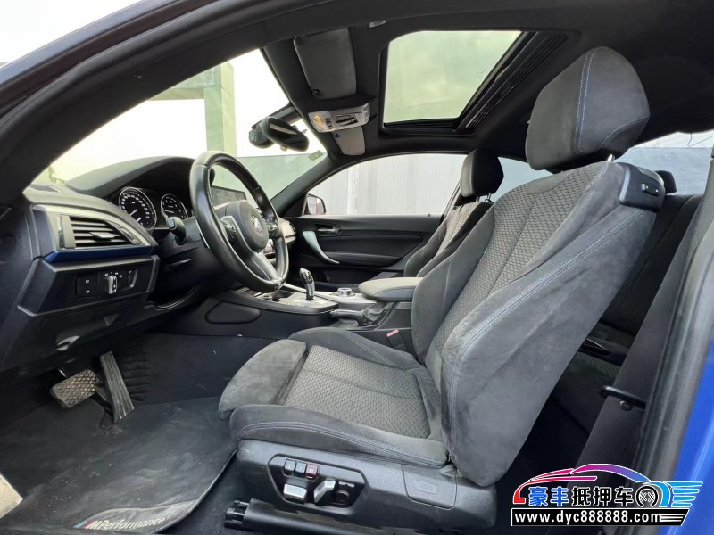 16年宝马2系轿车抵押车出售