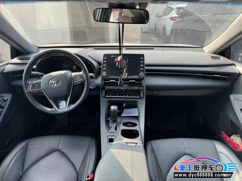 20年丰田亚洲龙轿车抵押车出售