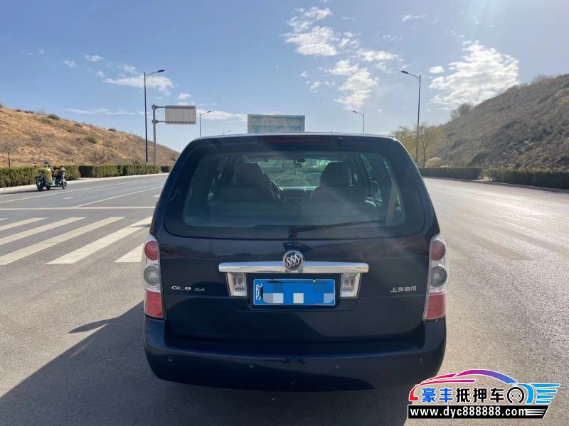 15年别克GL8轿车抵押车出售