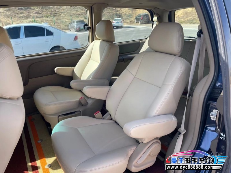 15年别克GL8轿车抵押车出售