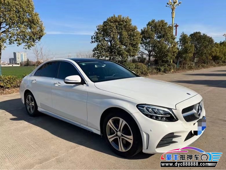 19年奔驰C轿车抵押车出售