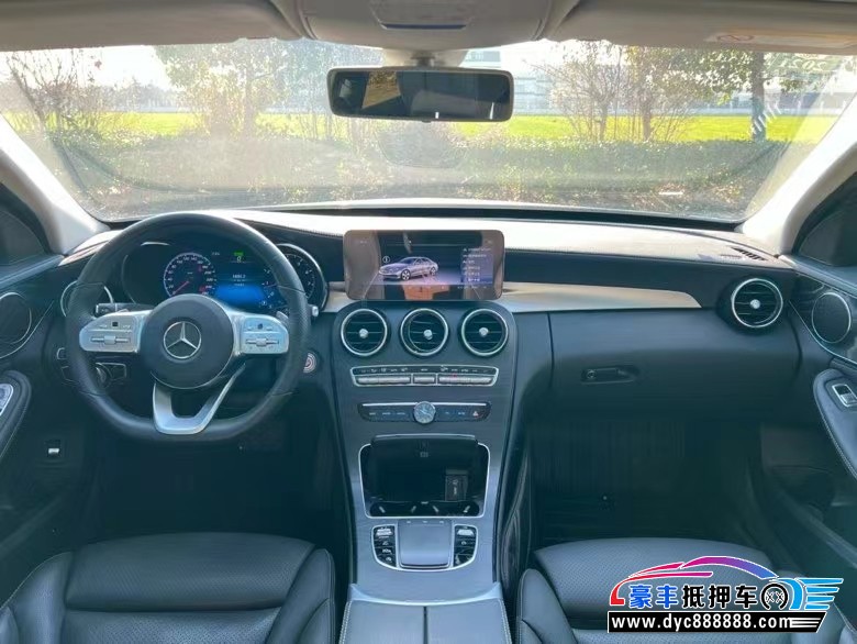 19年奔驰C轿车抵押车出售