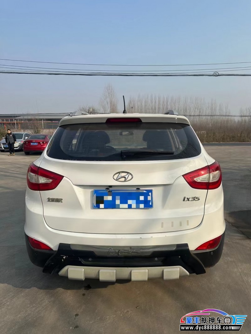 14年现代ix35轿车抵押车出售
