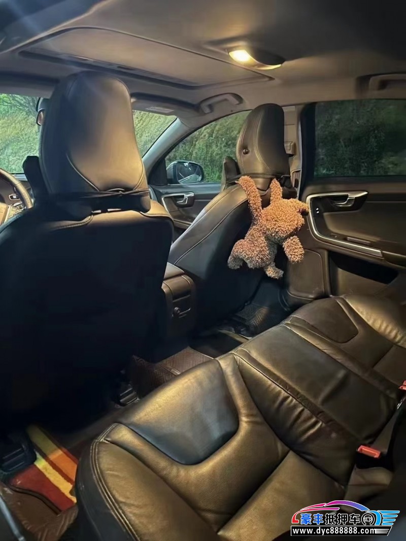 14年沃尔沃S60L轿车抵押车出售