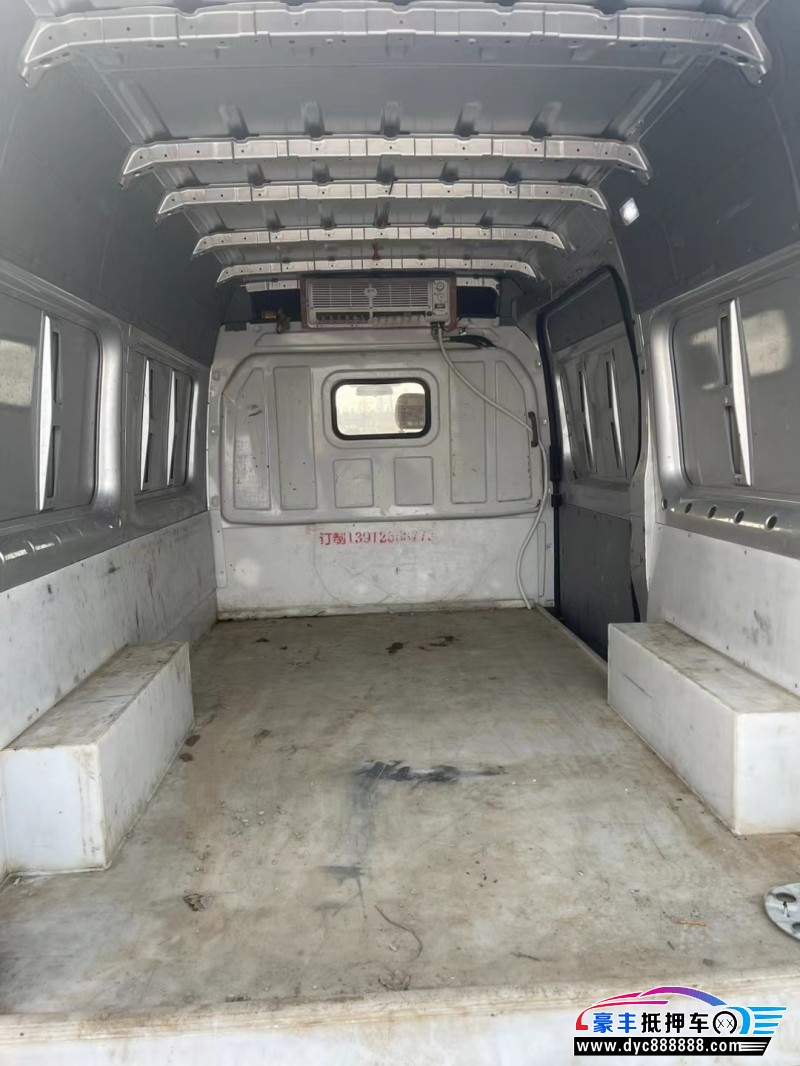 22年福田图雅诺轿车抵押车出售