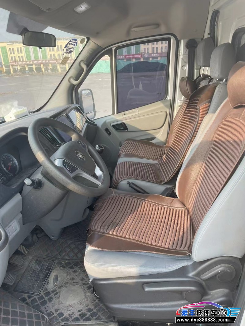 22年福田图雅诺轿车抵押车出售