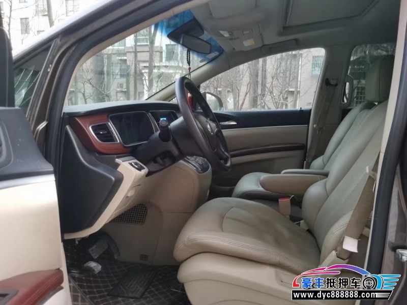 15年别克GL8轿车抵押车出售