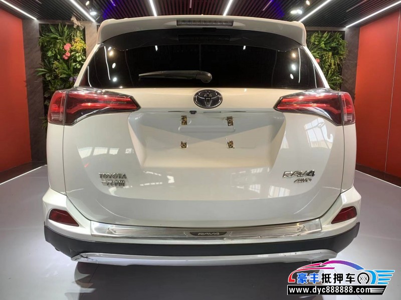 19年丰田RAV4SUV抵押车出售