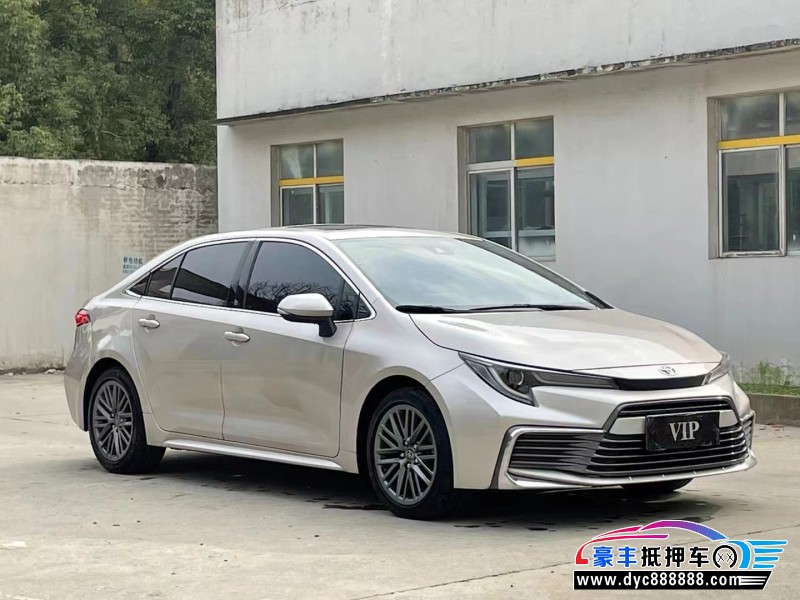 22年丰田凌尚轿车抵押车出售