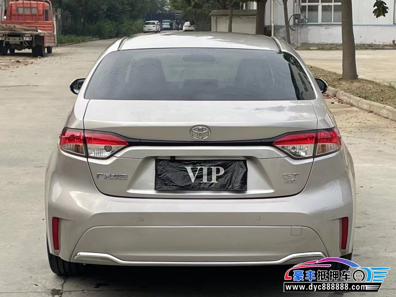 22年丰田凌尚轿车抵押车出售