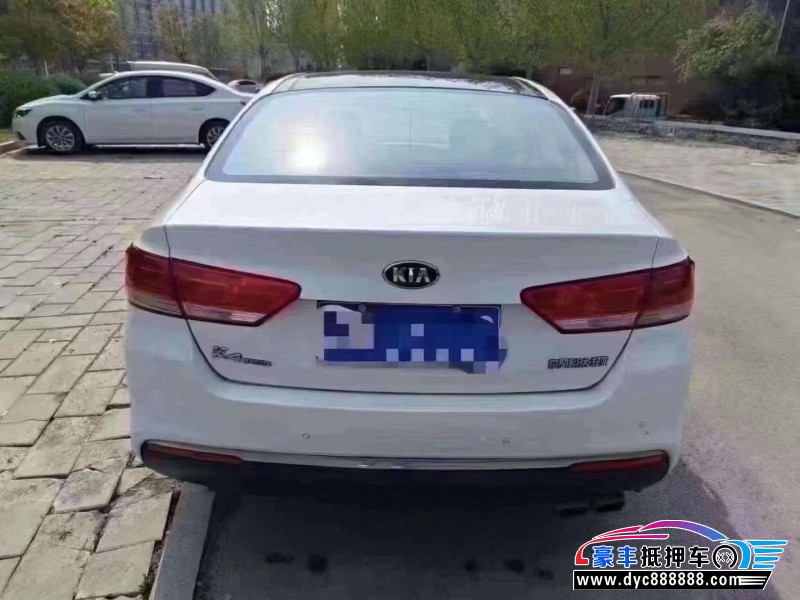 16年起亚K4轿车抵押车出售