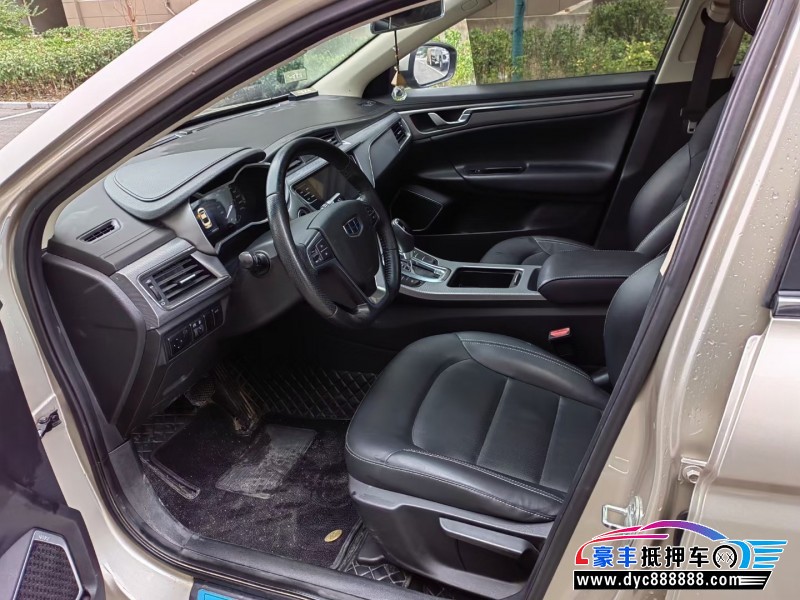 19年吉利帝豪轿车抵押车出售