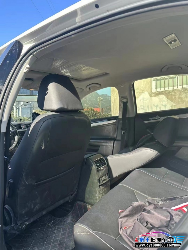 18年大众速腾轿车抵押车出售