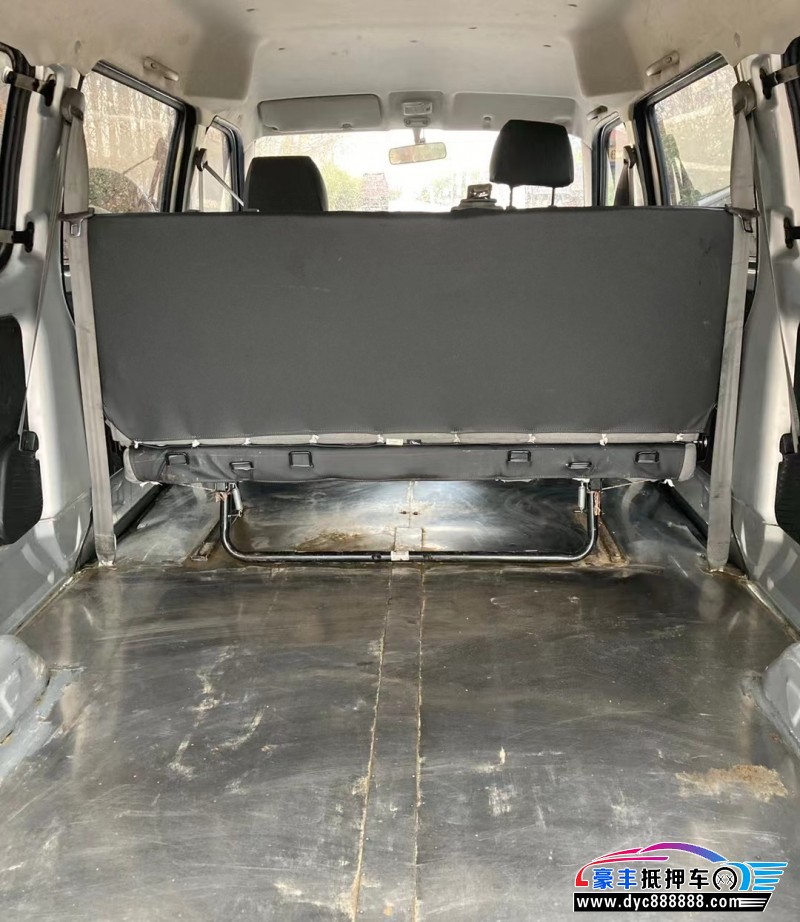 22年金杯小海狮X30轿车抵押车出售