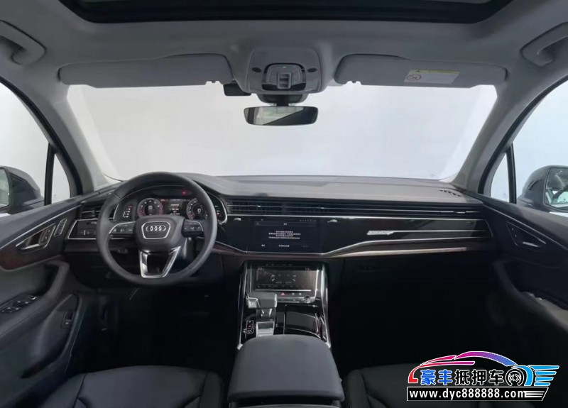23年奥迪Q7轿车抵押车出售