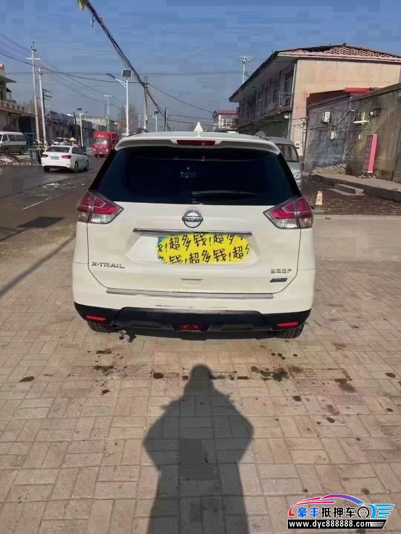 14年日产奇骏轿车抵押车出售