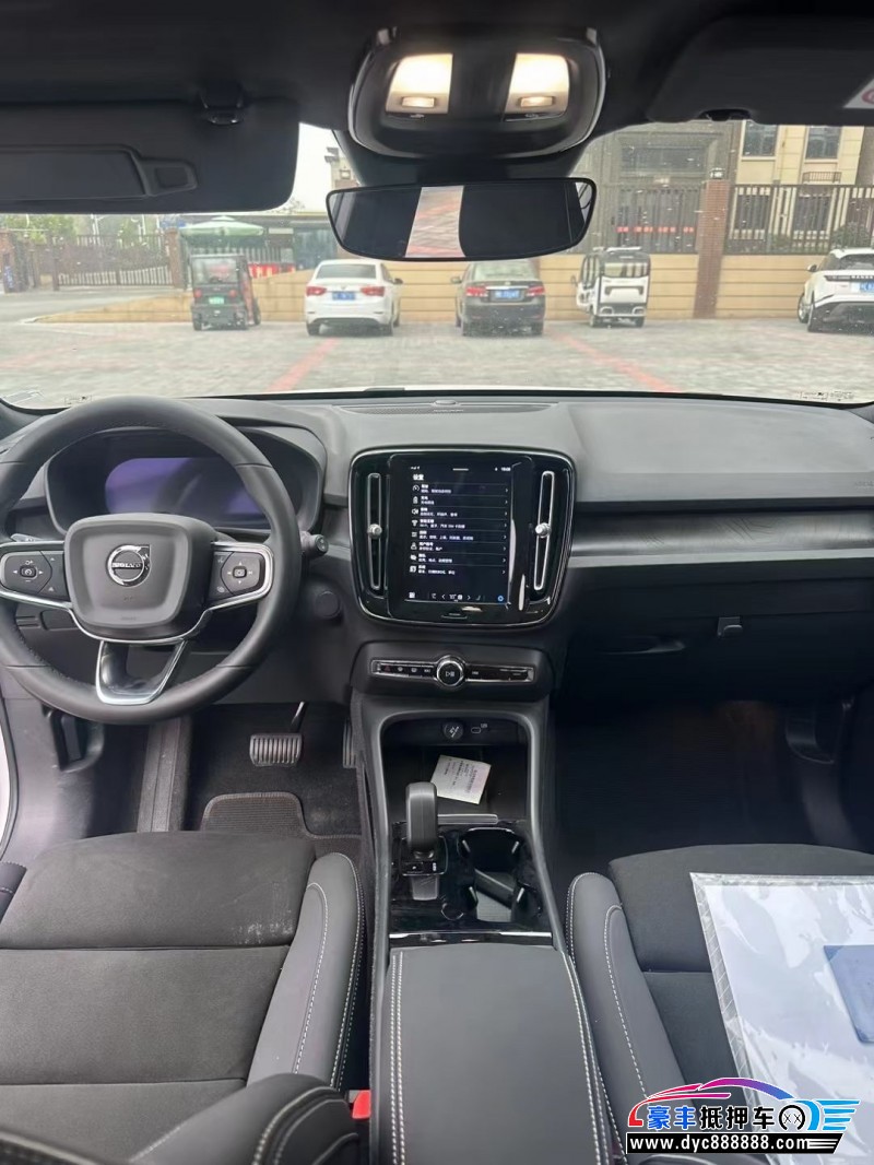 23年沃尔沃XC40轿车抵押车出售
