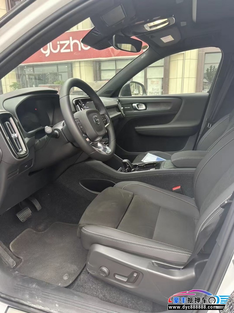 23年沃尔沃XC40轿车抵押车出售