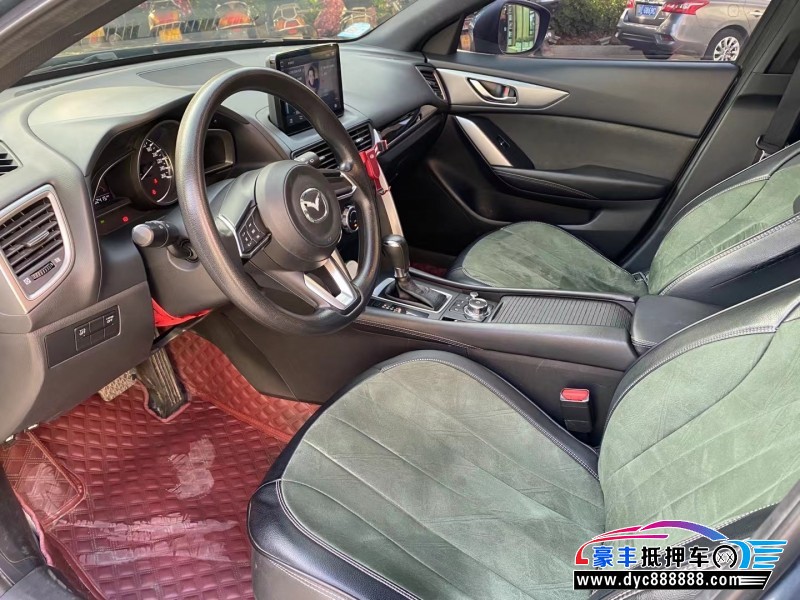 17年马自达CX-4轿车抵押车出售