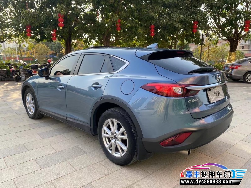 17年马自达CX-4轿车抵押车出售