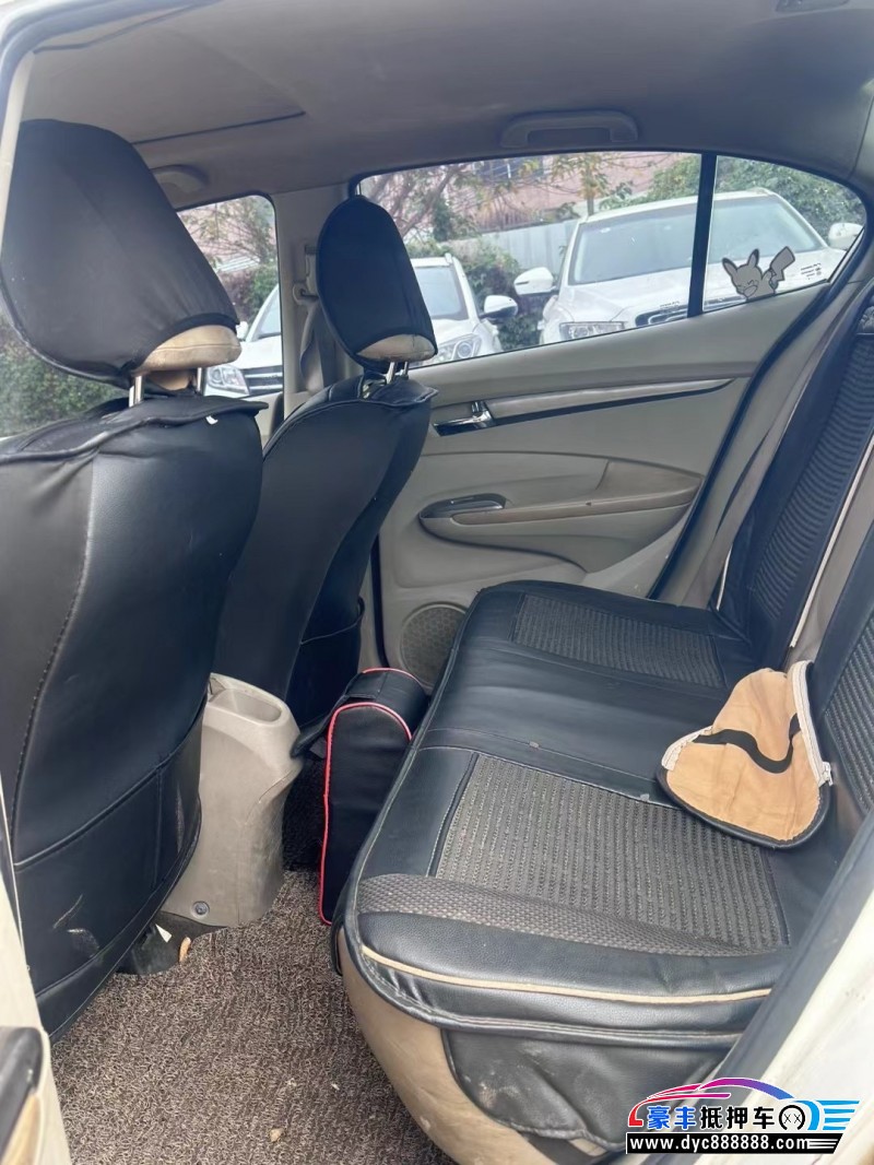 12年本田锋范轿车抵押车出售