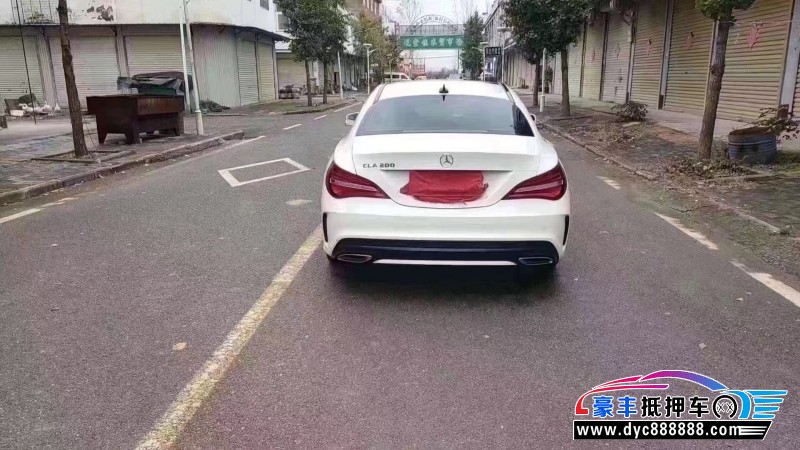 17年奔驰CLA轿车抵押车出售
