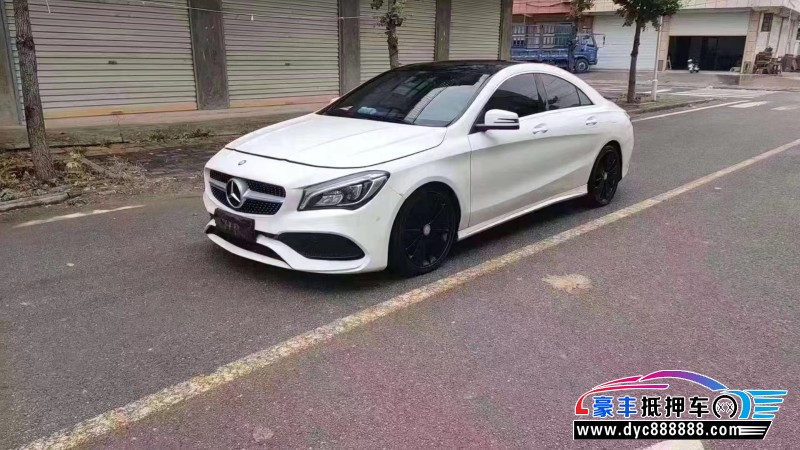 17年奔驰CLA轿车抵押车出售