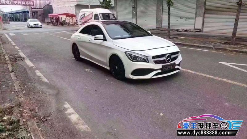 17年奔驰CLA轿车抵押车出售