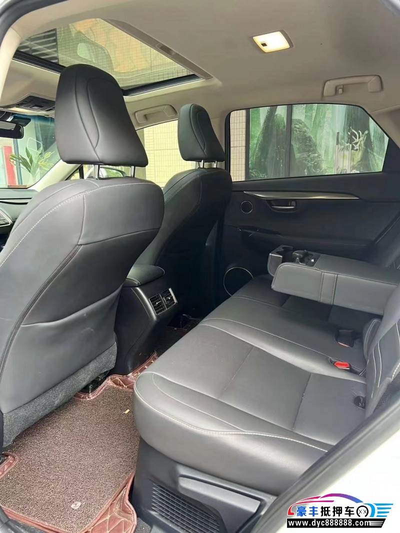 18年雷克萨斯NX轿车抵押车出售