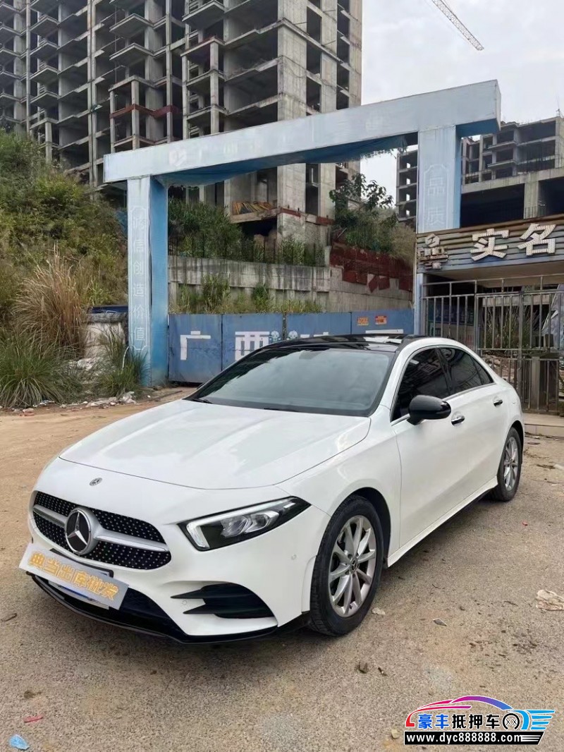 20年奔驰A轿车抵押车出售