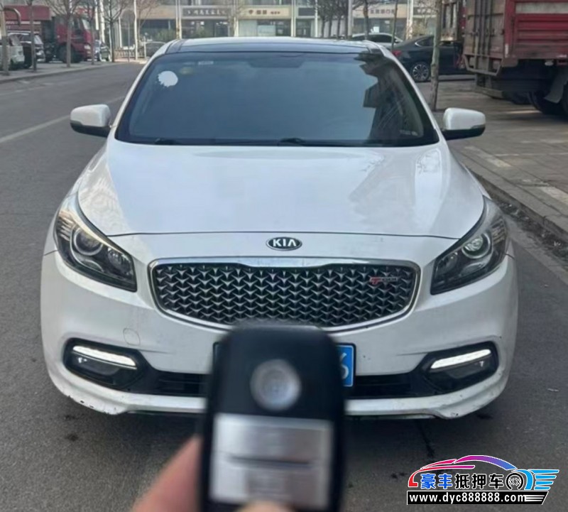 17年起亚K4轿车抵押车出售