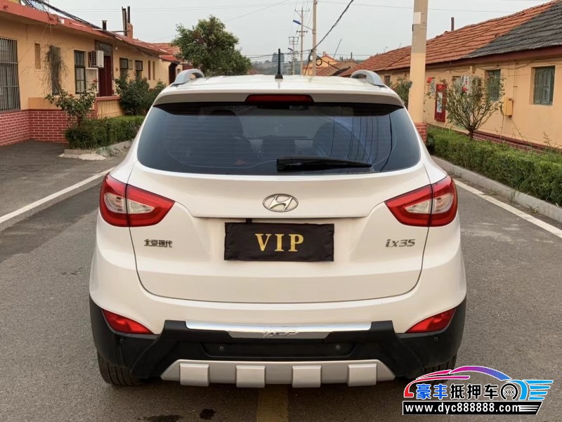 14年现代ix35轿车抵押车出售