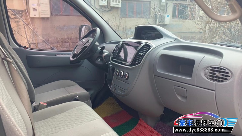 22年上汽大通V80轿车抵押车出售