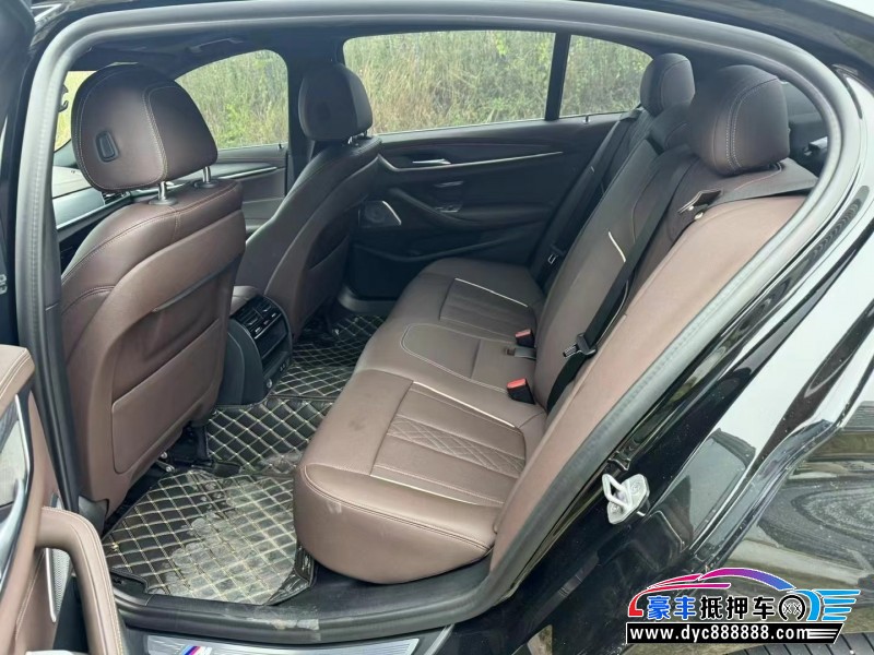 21年宝马5系轿车抵押车出售