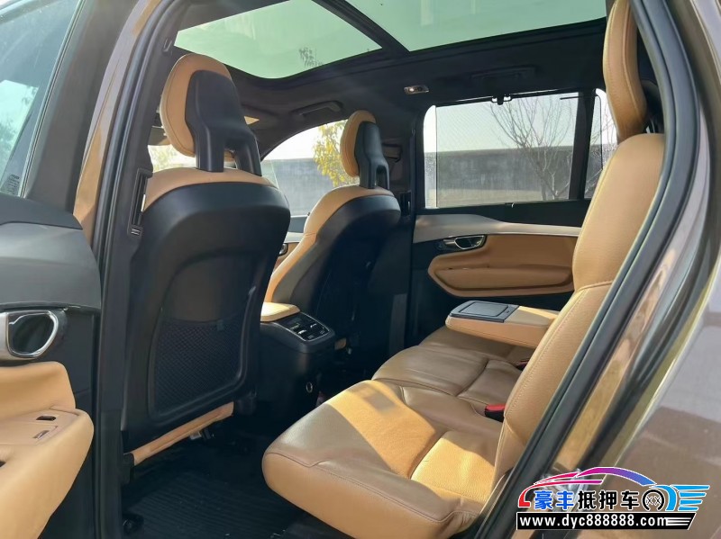 17年沃尔沃XC90轿车抵押车出售