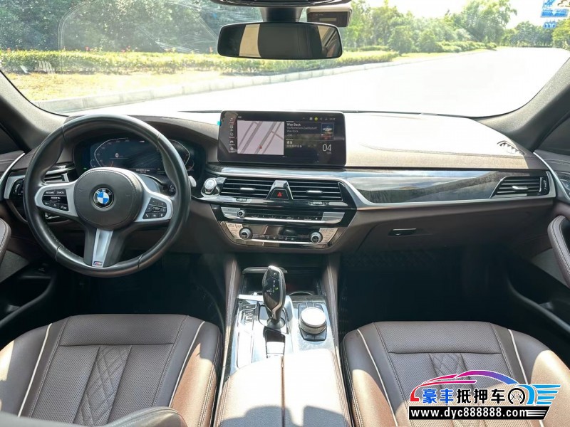 21年宝马5系轿车抵押车出售