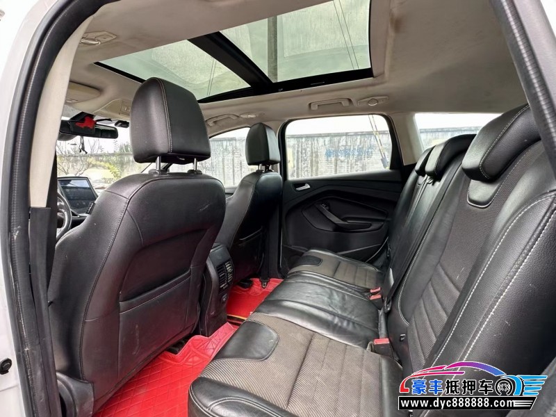 14年福特翼搏轿车抵押车出售